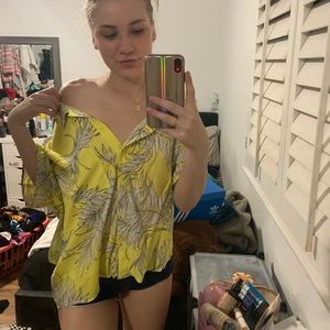 Hawaiian vibes button shirt